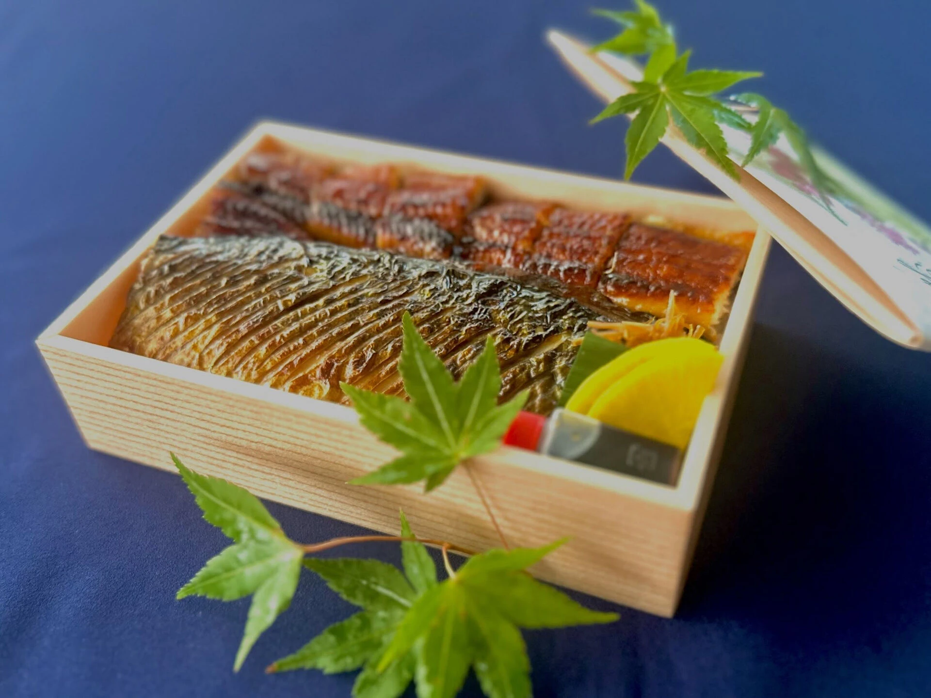 鰻と焼鯖弁当（¥3,300）