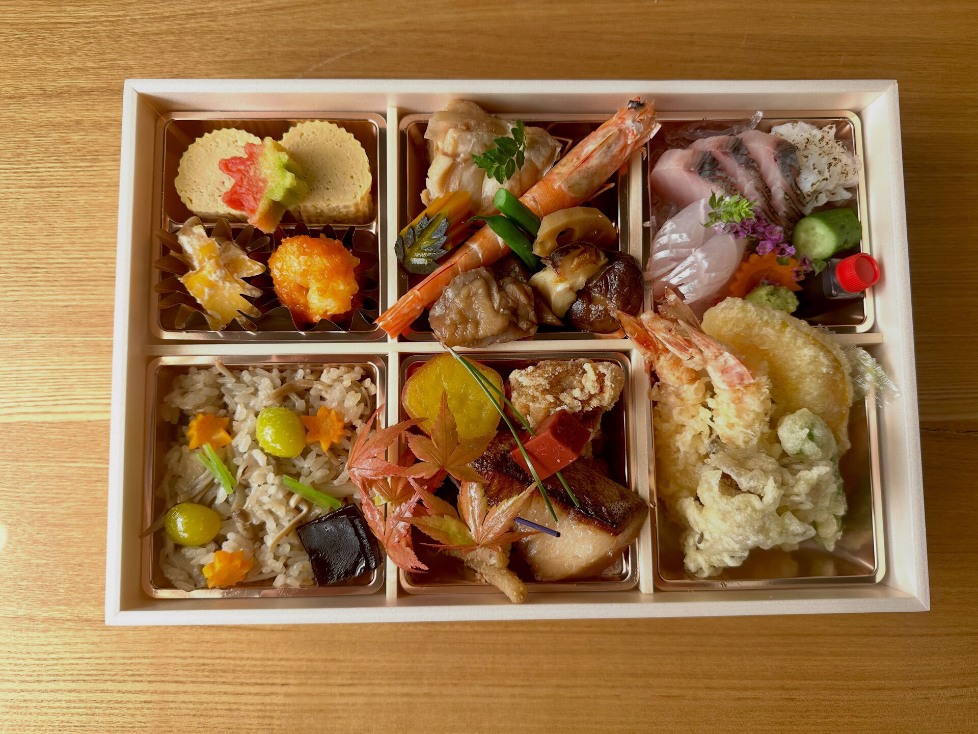 先日の会席料理、仕出し弁当☝️